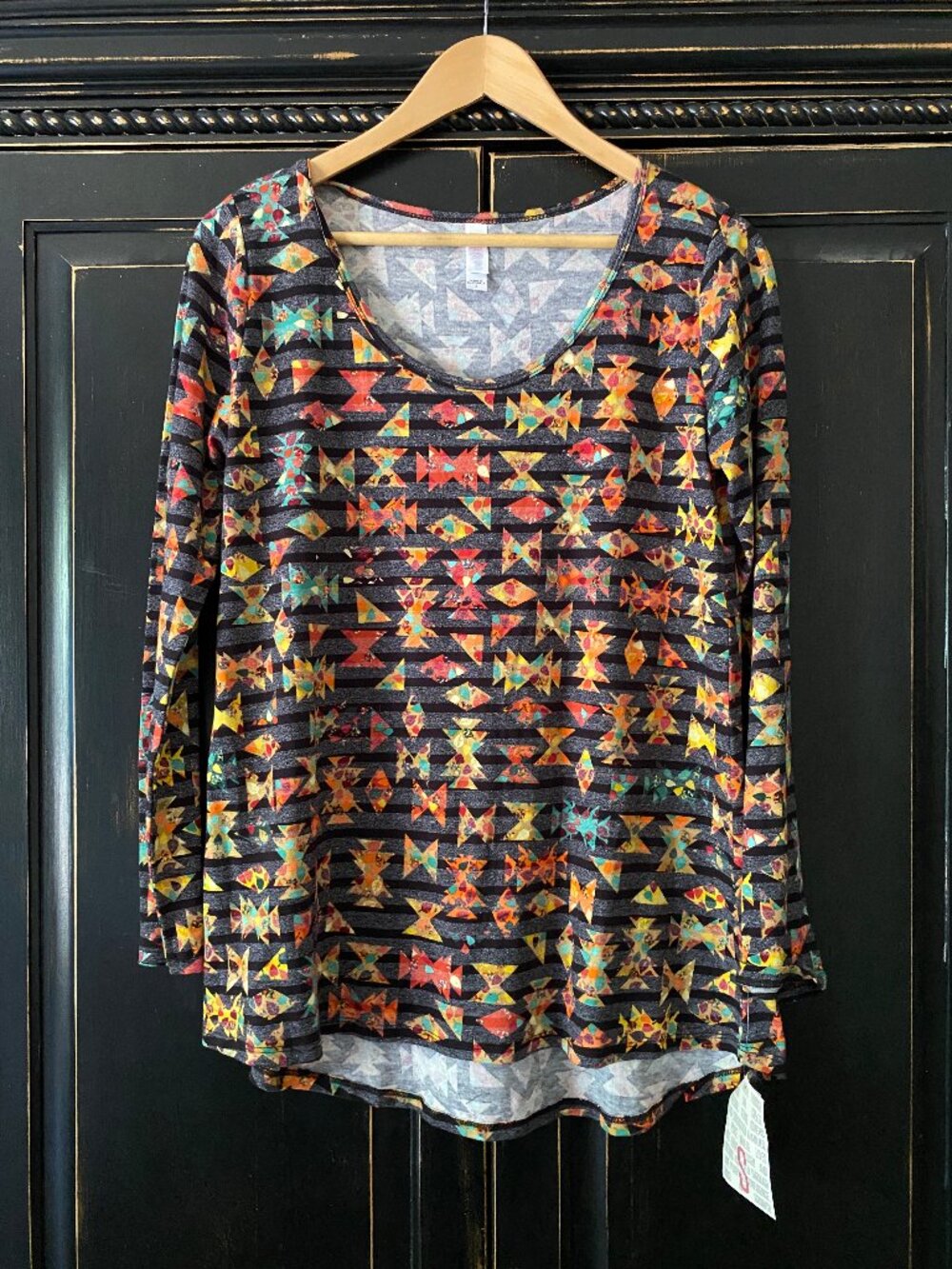 LuLaRoe Lynnae - Black Multicolor Geometric Long Sleeve Top - Size S (NWT)